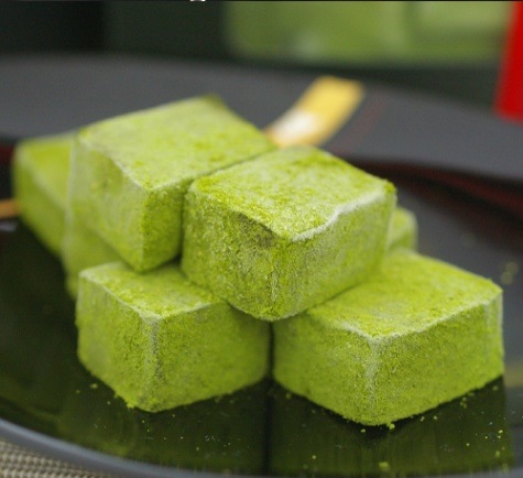 煉り翡翠（ねりひすい）2箱入り、特製白蜜4つ付き 東京 銀座 抹茶の