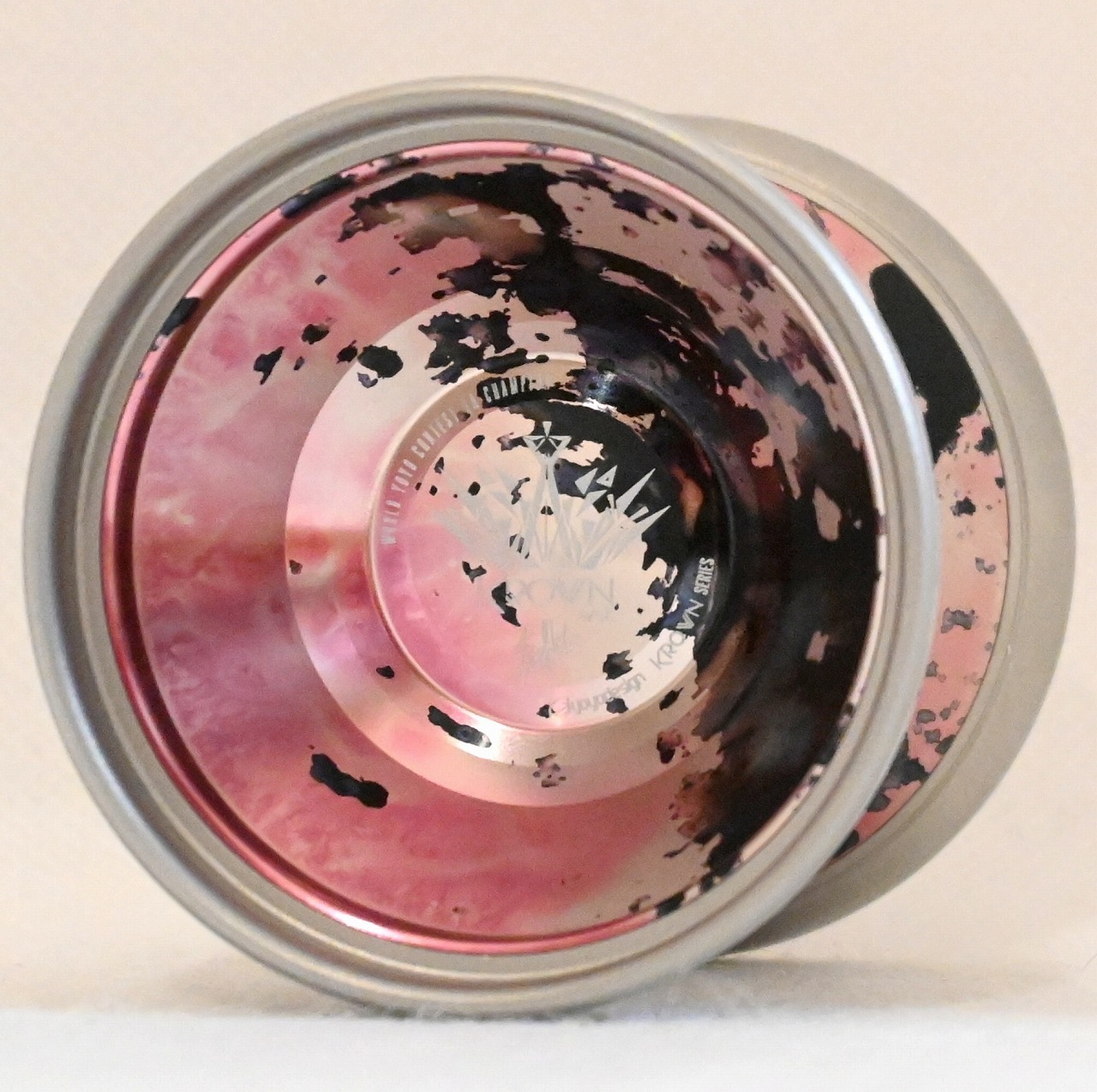 クラウンwst 中古品 品番2】クラウン.wst(ピンク×ブラックスプラッシュ×シルバーリム