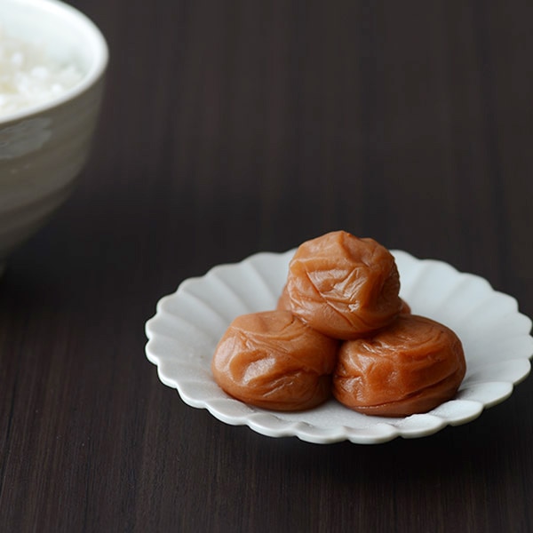 ☆はちみつ梅☆ はちみつ梅 駄菓子屋本舗 エッグ缶 2つ 蜂蜜 梅干し 梅 梅干