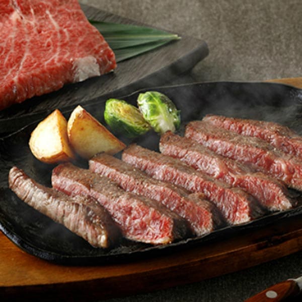 【WORLD DINER】黒毛和牛A5赤身ステーキ 250g（125ｇ×2）