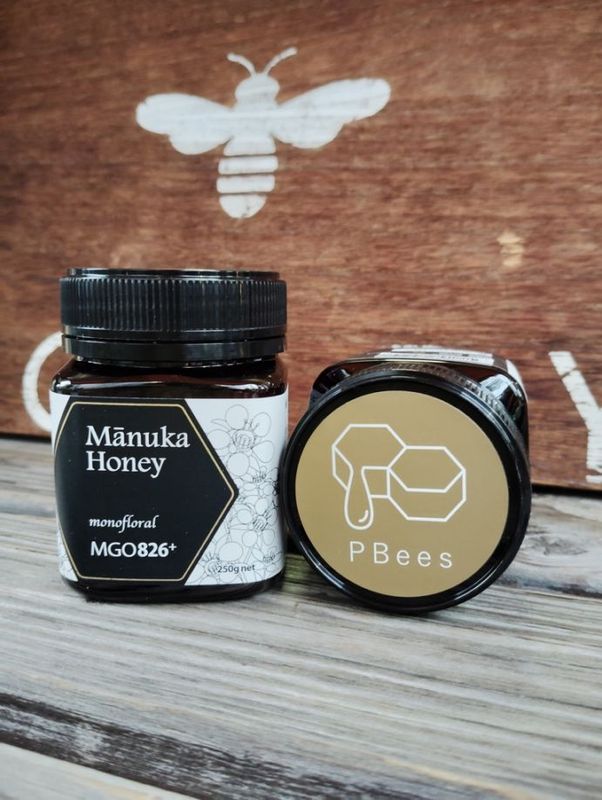 【神楽坂ピービーズ】マヌカハニー MGO826+（１瓶）