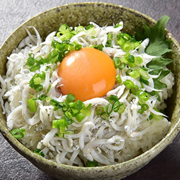 高橋水産】釜揚げしらす たっぷり 900g