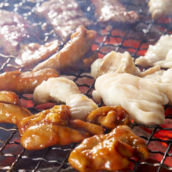 【WORLD DINER】鶏・豚・ホルモン5種食べ比べセット