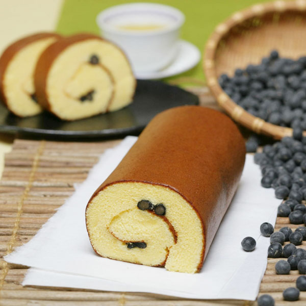 【三源庵】丹波黒豆ロールカステラ