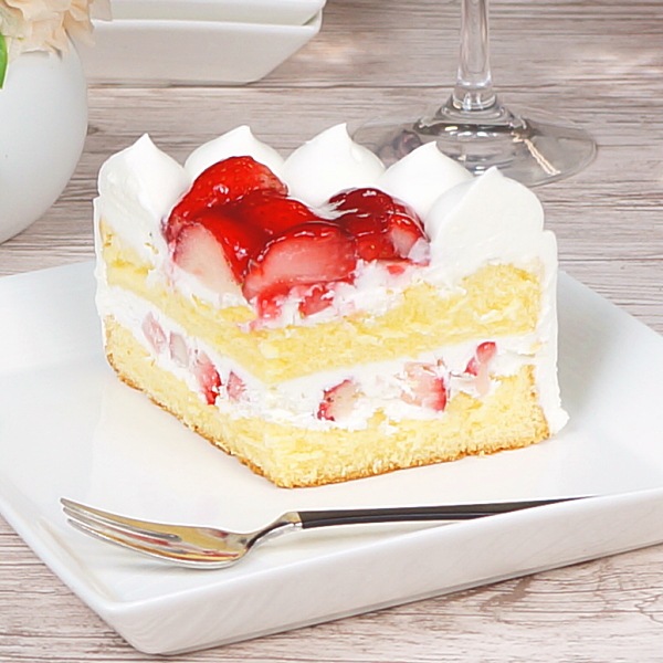 【たちかわ】いちご生デコレーションケーキ
