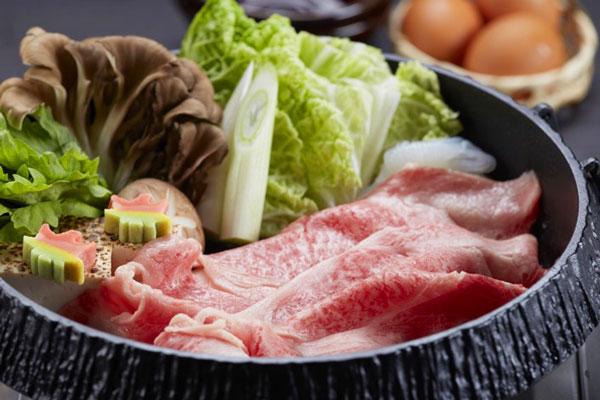 ふるさと納税 長崎和牛 肩ロース スライス 計2.1kg（700g×3回） 長崎市/合同会社肉のマルシン[LEH090] 肩ロース 国産 牛 スラ.. 長崎県長崎市 ふるさと納税全3回定期便長崎和牛 肩ロース スライス 計2.1kg