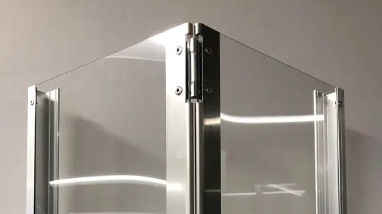 F型クリアフェンス 蝶番式自在コーナー