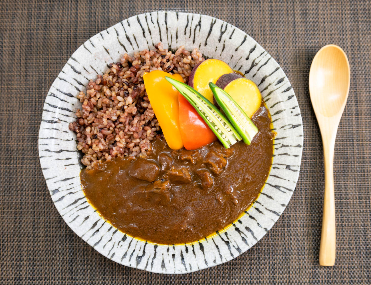 匠PREMIUM きわみ牛カレー（１P）