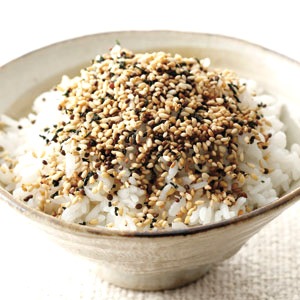 荏胡麻ふりかけ 90g×2本 食品 ふりかけ エゴマ しそ ごはんのお供 おにぎり