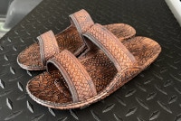 hawaiian sandal / dark brown