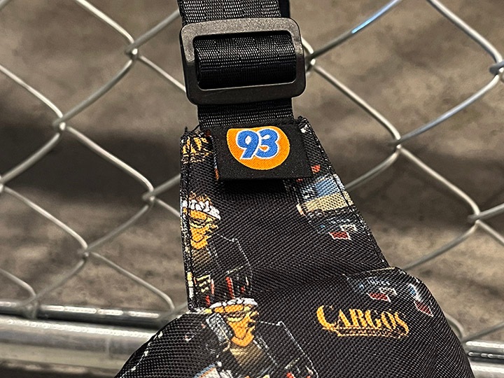 OSSANTHEHOOD sling bag (cargos) / black