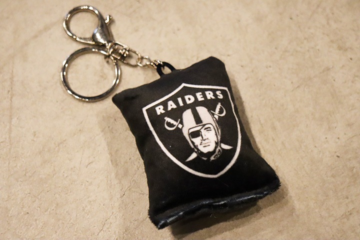 RAIDERS keycain