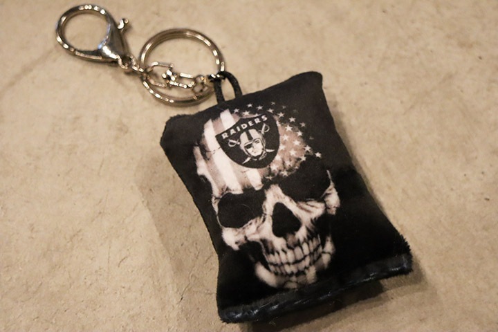 RAIDERS keycain