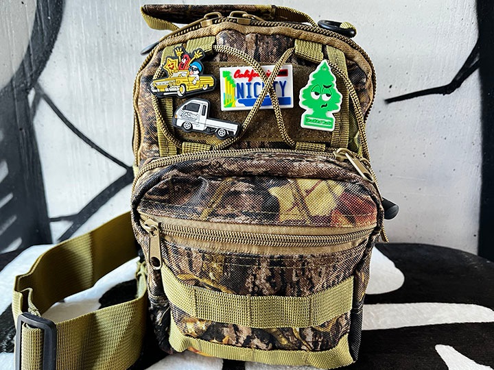OSSANTHEHOOD camo sling bag (real tree)