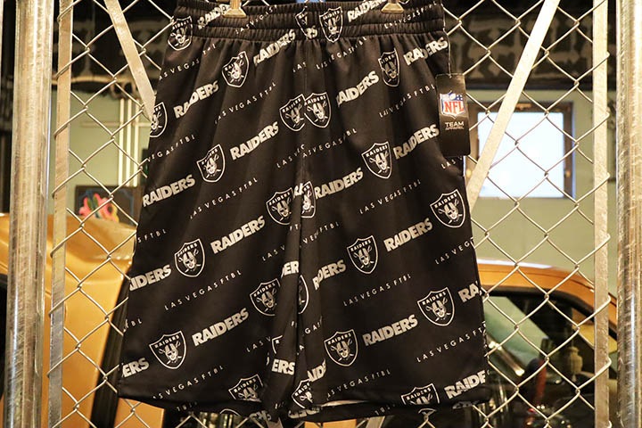 RAIDERS official nylon shorts (LV) / black