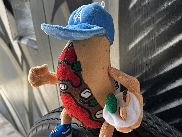 OSSANTHEHOOD "F-yeah TACO !" plush toy