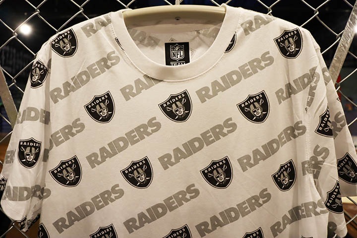 RAIDERS official Tshirt / white