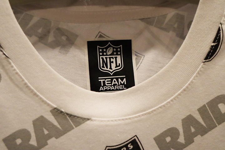 RAIDERS official Tshirt / white