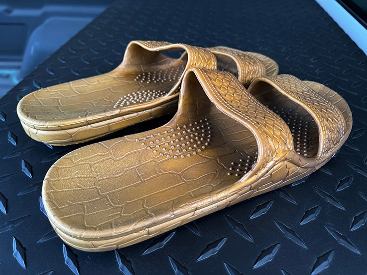 hawaiian sandal / light brown