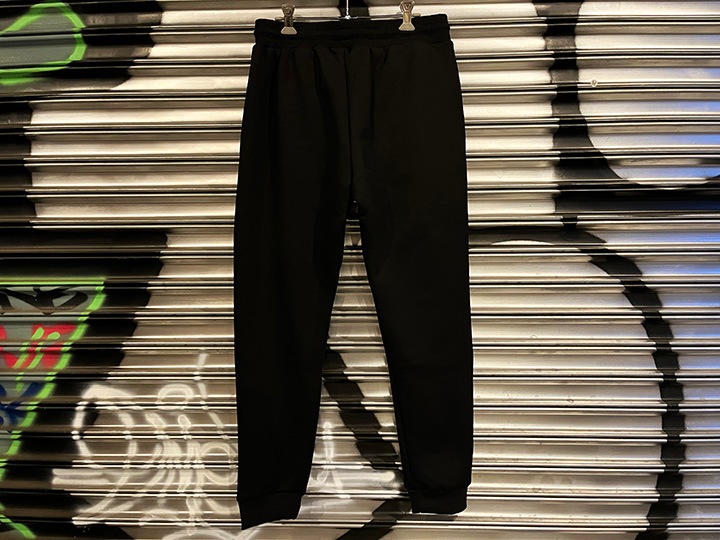 OSSANTHEHOOD blanket jogger (sign) / black