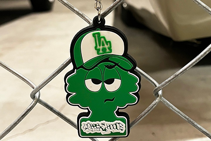 OSSANTHEHOOD pvc keychain (imbig) / green