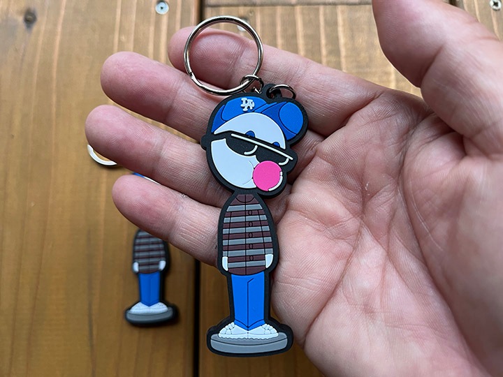 OSSANTHEHOOD pvc keychain (bobbing) 