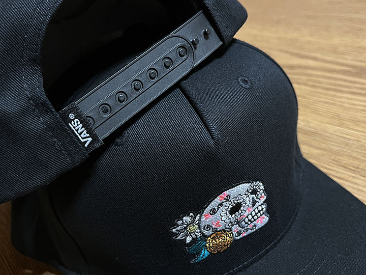 VANS snapback cap (skull)