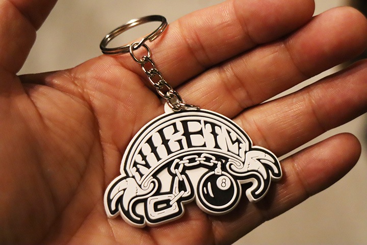 NICETY pvc keychain (8ball)