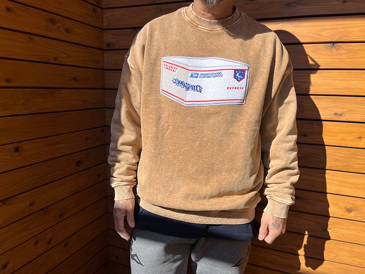 OSSANTHEHOOD 12oz. crewneck sweat (postal) / washed black