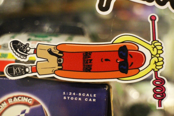 OSSANTHEHOOD vinyl sticker (most wanted)