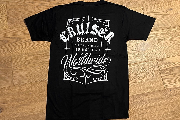 Cruiser brand Tshirt (script) / black