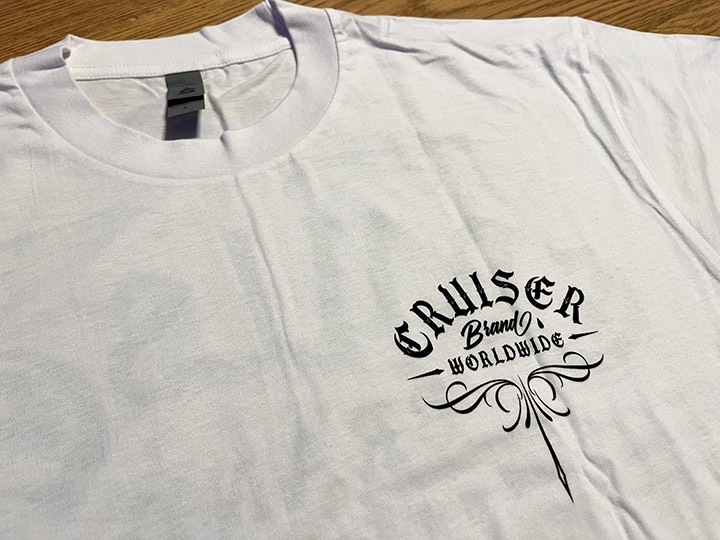 Cruiser brand Tshirt (script) / white