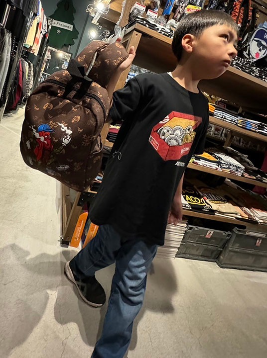OSSANTHEHOOD kids backpack (fosho) / brown