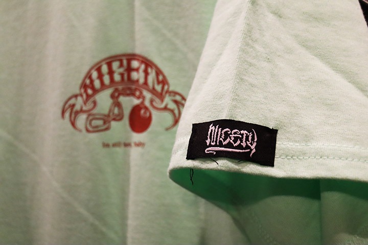 NICETY Tshirt (8ball) / mint & brown