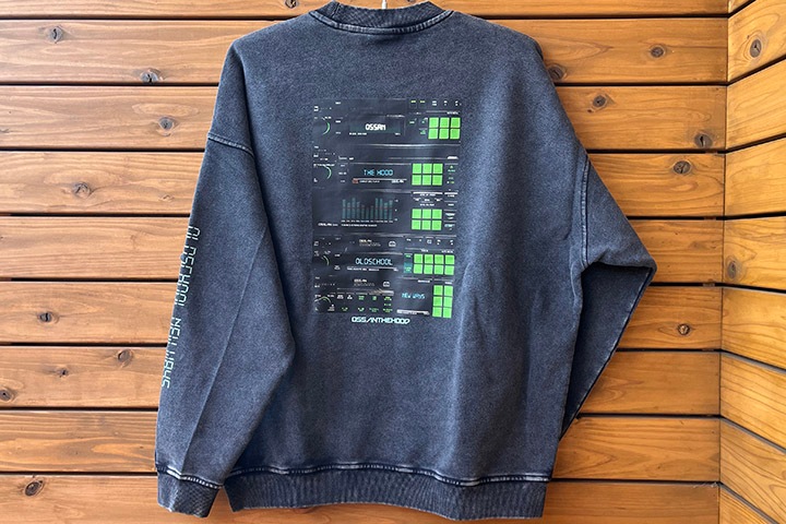 OSSANTHEHOOD 12oz. crewneck sweat (six buttons) / washed black