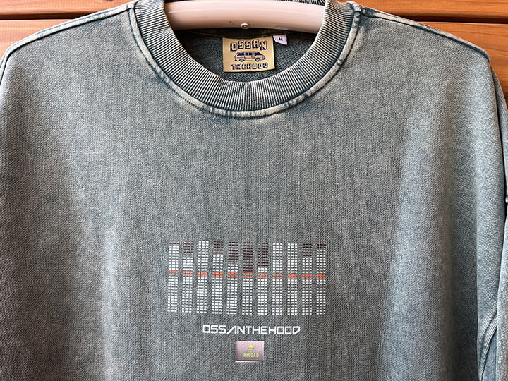 OSSANTHEHOOD 12oz. crewneck sweat (six buttons) / washed green