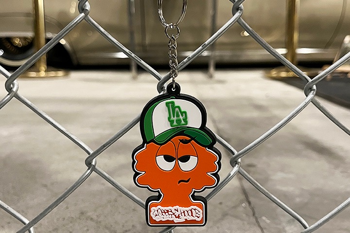 OSSANTHEHOOD pvc keychain (imbig) / orange