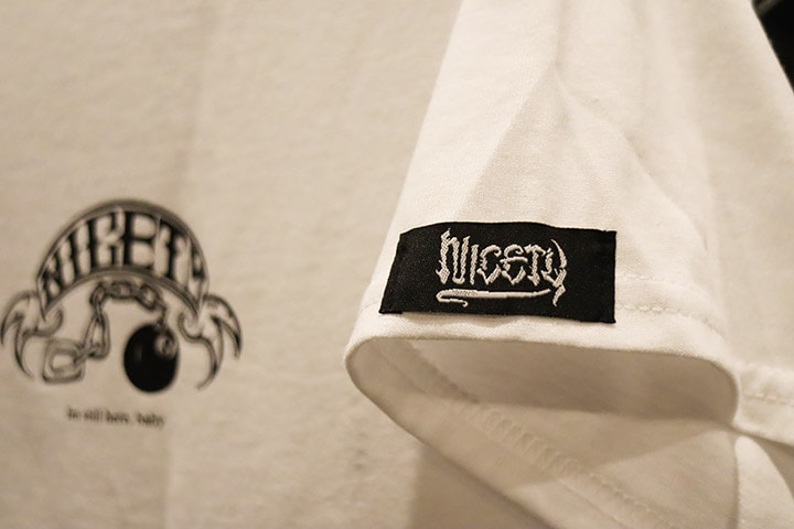 NICETY Tshirt (8ball) / white & black