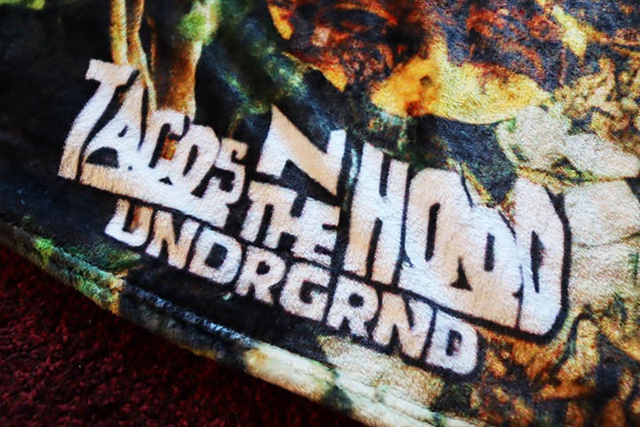 OSSANTHEHOOD big blanket (TACOS) 200cm x 150cm