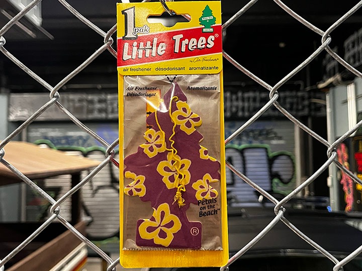 LITTLE TREES air freshener / petals