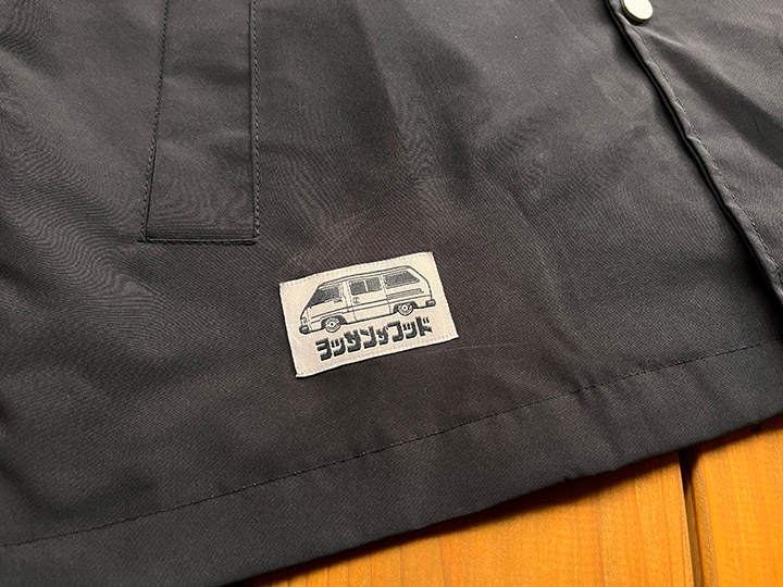 OSSANTHEHOOD coach jacket (limo) / black x whtie
