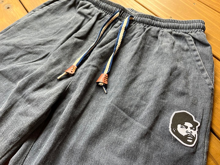 OSSANTHEHOOD buggy denim jogger (og face) / 2 color