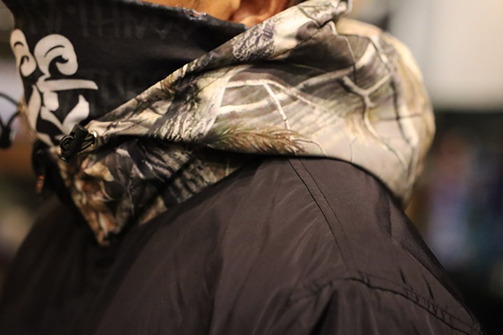 OSSANTHEHOOD nylon zip windbreaker (amalcub) / black & real tree