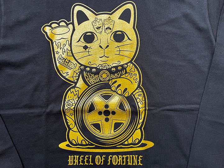 OSSANTHEHOOD longsleeve Tshirt (lucky cat) / black x gold