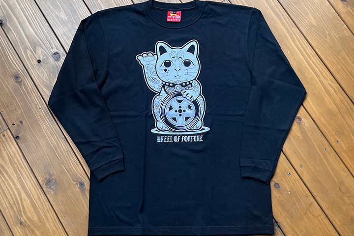 OSSANTHEHOOD longsleeve Tshirt (lucky cat) / black x white