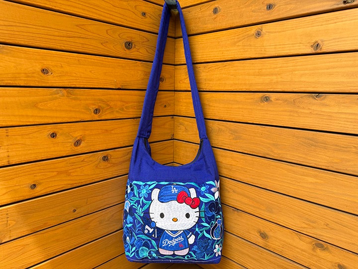 LA handmade zip tote (cat)