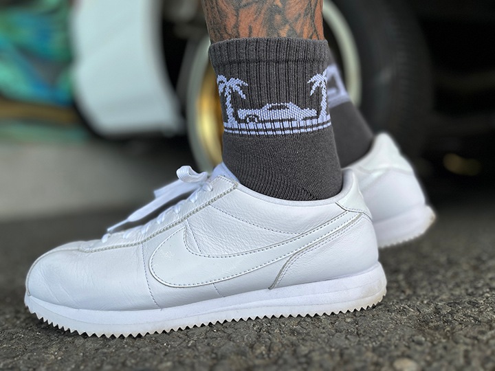 OSSANTHEHOOD cruising socks (car) / black & gray