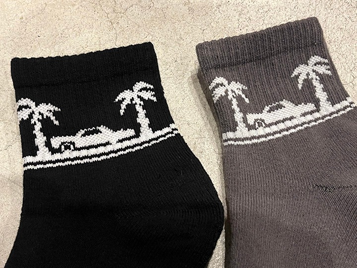 OSSANTHEHOOD cruising socks (car) / black & gray