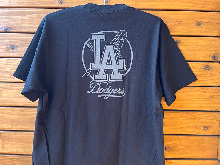 LA hawaiian tribal Tshirt / black
