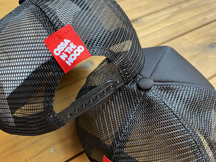 OSSANTHEHOOD mesh trucker cap (banger) white & black